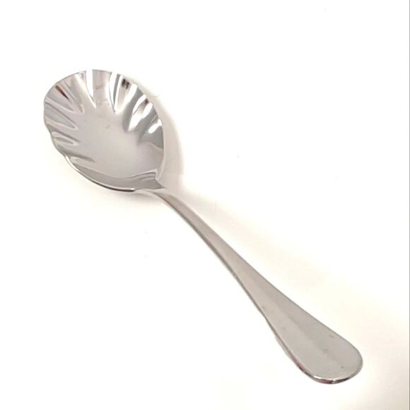 WALLACE Hartford Pattern scalloped Spoon Sugar Shell Spoon 18/10 - Picture 1 of 11